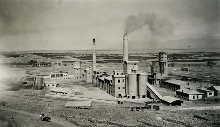 نمایی از کارخانه سیمان تهران در سالهای 1930 تا 1933